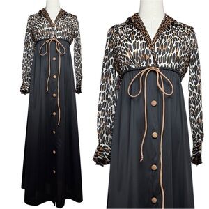 Vintage 60s Vanity Fair Black Leopard Animal Print Hostess Collar Nightgown P